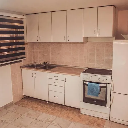 Dreamhome Music-gomjenica Prijedor